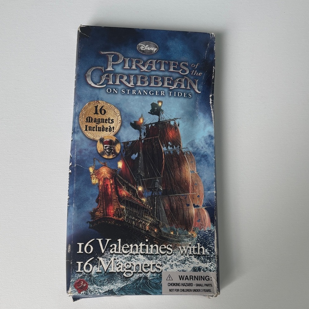 Disney Pirates of the Caribbean Valentines Set Boys Girls New Old stock